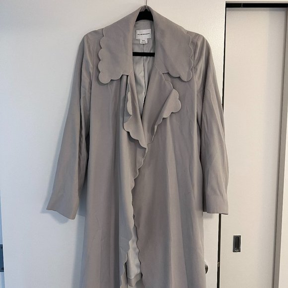 Club Monaco Frederrika Scalloped Trench Coat, Gray, M - Picture 4 of 9